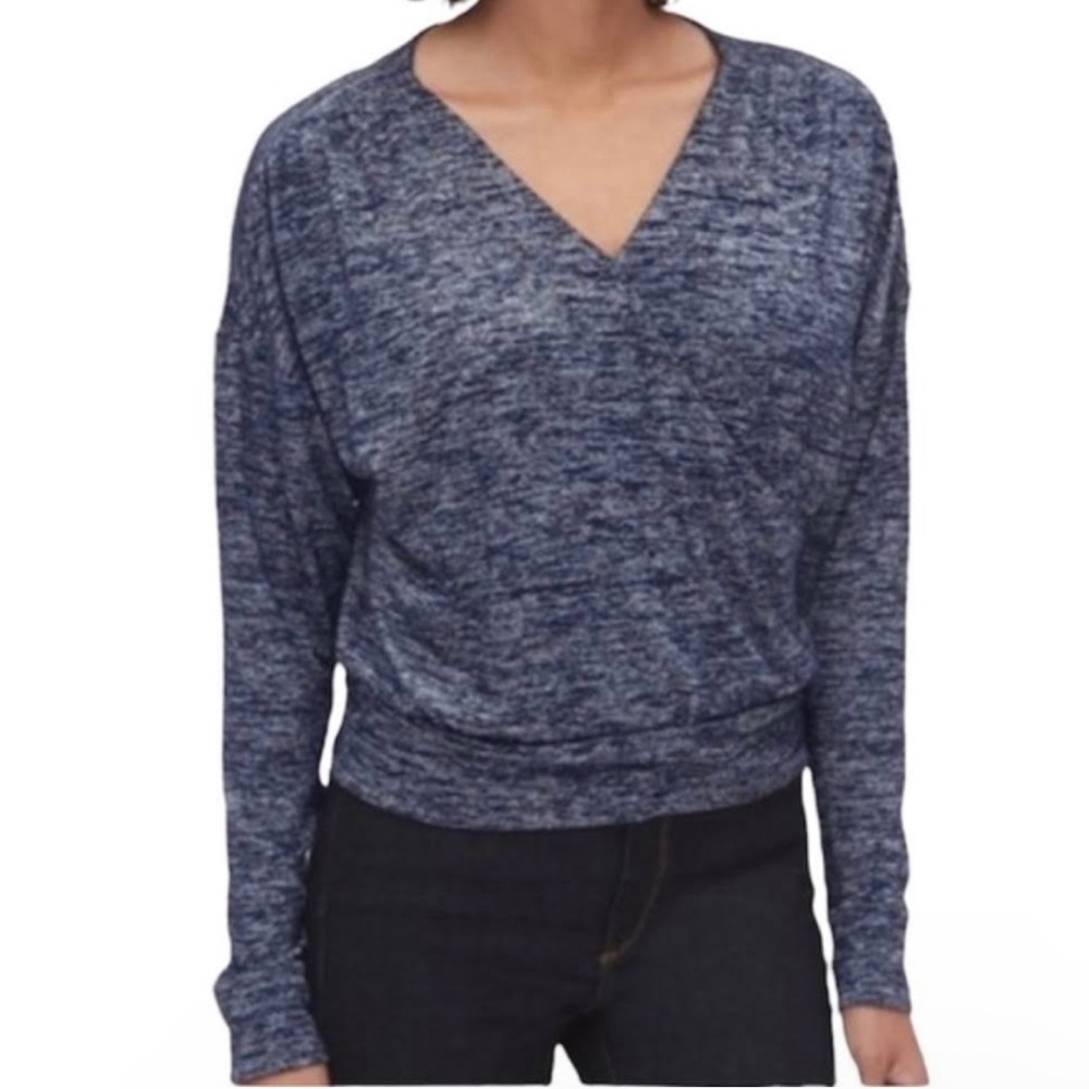 Gap wrap style long sleeve top